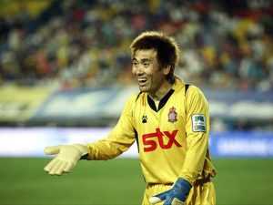 Самый возрастной футболист Кадзуеси Миура. Список играющих возрастных футболистов